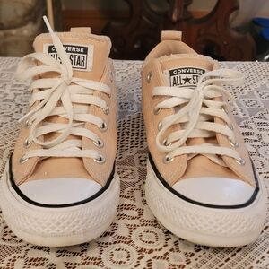 Converse Women's Beige Sneakers